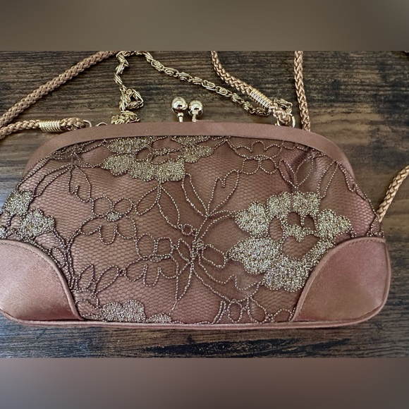 NWOT Kate Landry bronze floral lace clutch - Picture 8 of 11